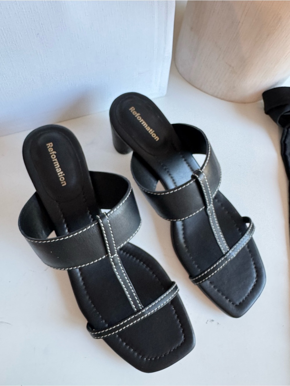 REFORMATION BLACK LEATHER BLOCK HEEL SANDALS | SIZE 6.5